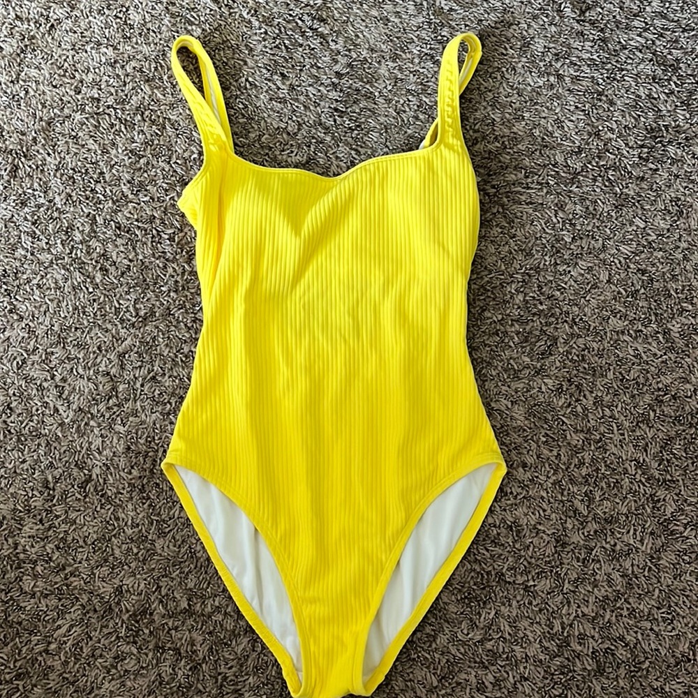 High leg one piece swimsuit